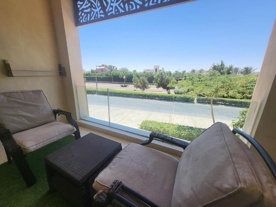 Daire Mangroovy - 1br Lovely Loggia With Gouna View
